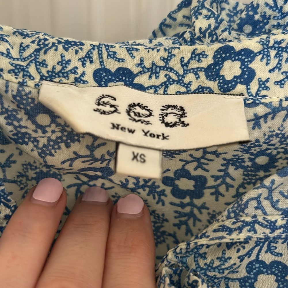 Sea Blue Floral Ruffle Blouse - Picture 2 of 2